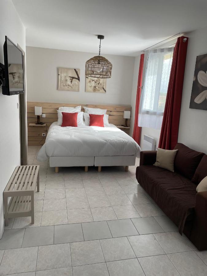 Les Trois Cedres Hotel Saint-Ouen-d'Aunis Szoba fotó